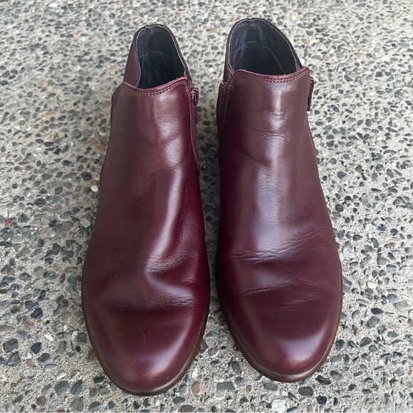 Naot Helm Boot Bourdeaux Women 40 (9) Wine Plum Purple Leather Suede Ankle Zip - Picture 2 of 10